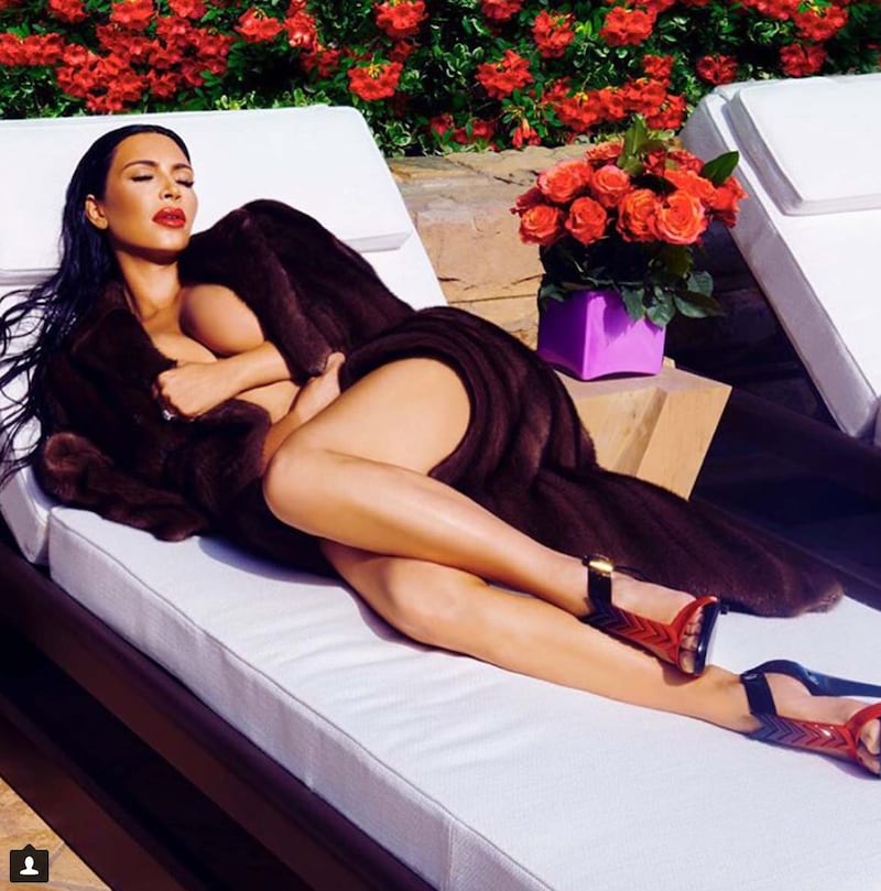 Kim Kardashian, tutti i nudi su Instagram 9