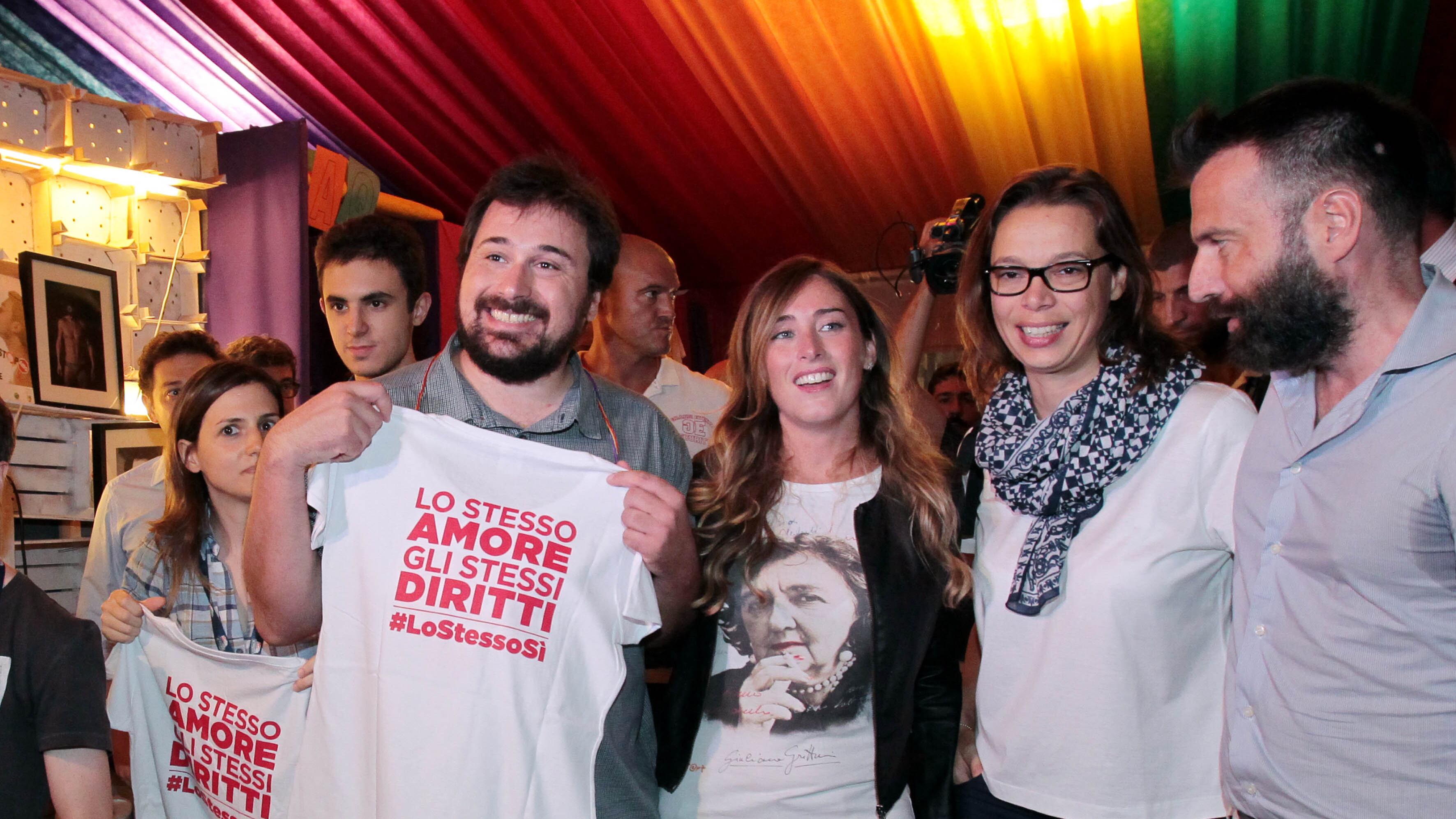 La Boschi primo ministro al Pride. "Non ci siano distinguo sull'amore"