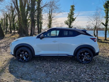 Nissan Juke Hybrid, guarda le foto  23