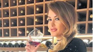 Uccide a coltellate la compagna, ferisce la madre di lei e si suicida lanciandosi dal tetto
