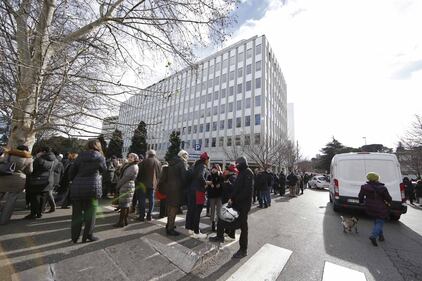 Terremoto, panico a Roma: chiusa metropolitana, evacuate scuole e uffici 14