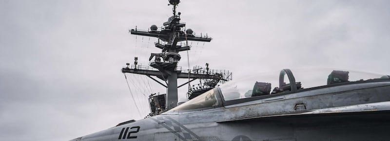 Escalation Usa-Iran, caccia americani danneggiati dagli attacchi di Teheran. I Pasdaran: “Siamo pronti a operazioni offensive”