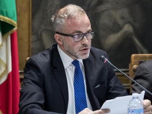 Fine del segreto professionale. Ora i professionisti tributari dovranno "denunciare" i clienti