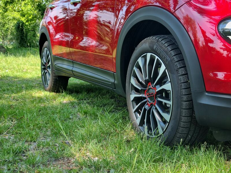 Fiat 500X Red Hybrid, guarda la gallery 6