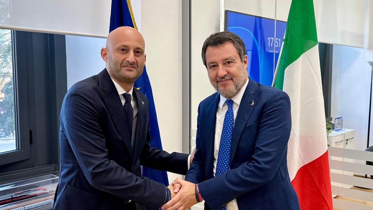 Ferrovie volta pagina con Strisciuglio