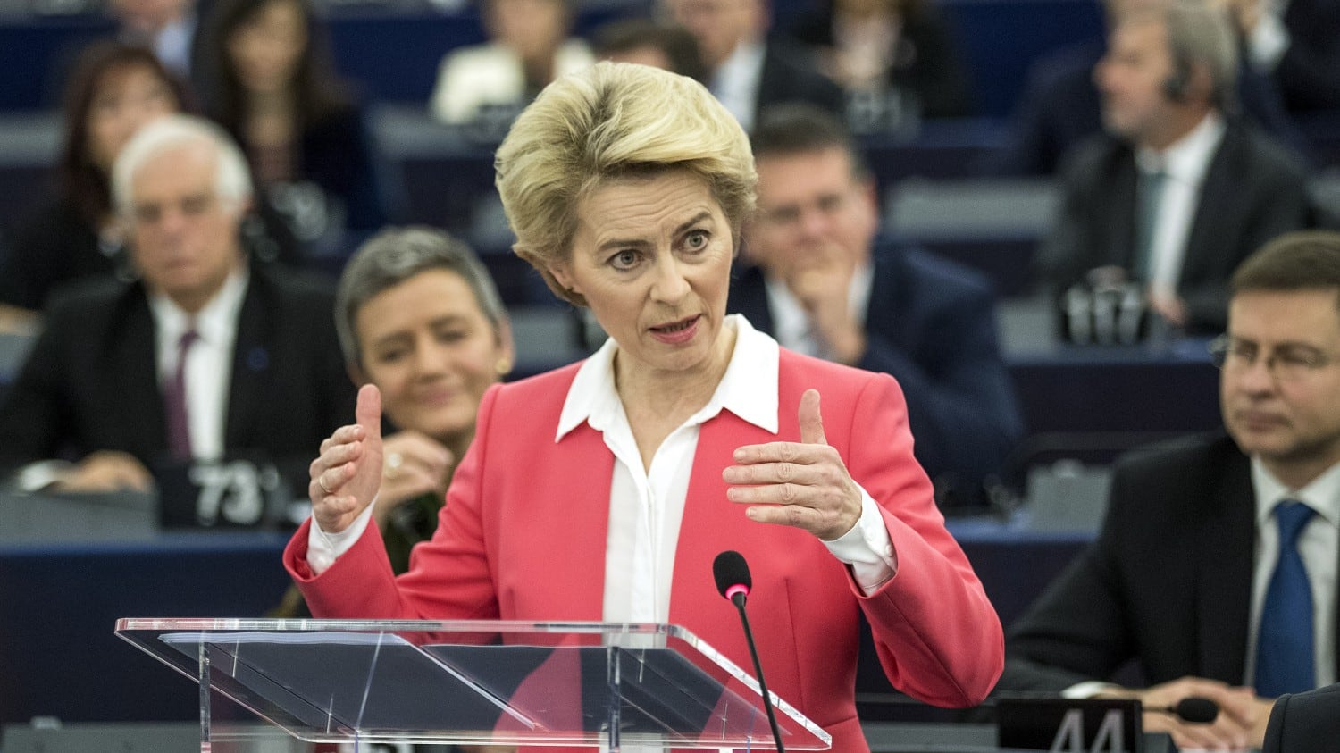 Parte la von der Leyen. E i grillini si disintegrano