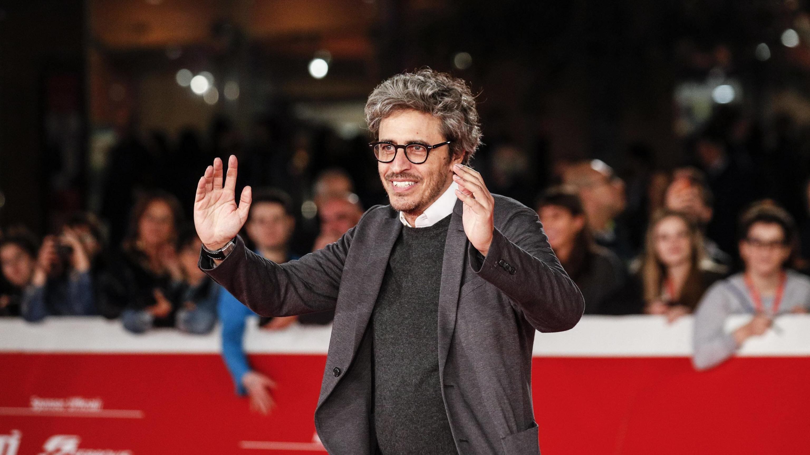"Pifferaio incompetente...". Morgan attacca Pif