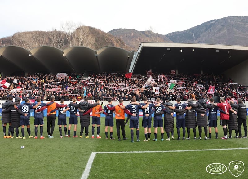 Giocatori della Reggina in campo