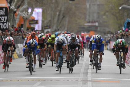 Le foto del francese Alaphilippe alla Milano-Sanremo 10