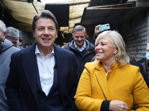"Reddito di cittadinanza regionale". L'ultima dei 5s per mantenere il sussidio