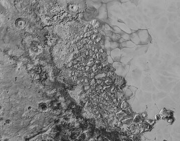 Nasa: arrivano nuove foto di Plutone 1