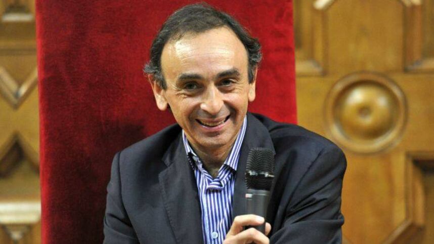"Deportare tutti gli islamici" E la tv licenzia il presentatore
