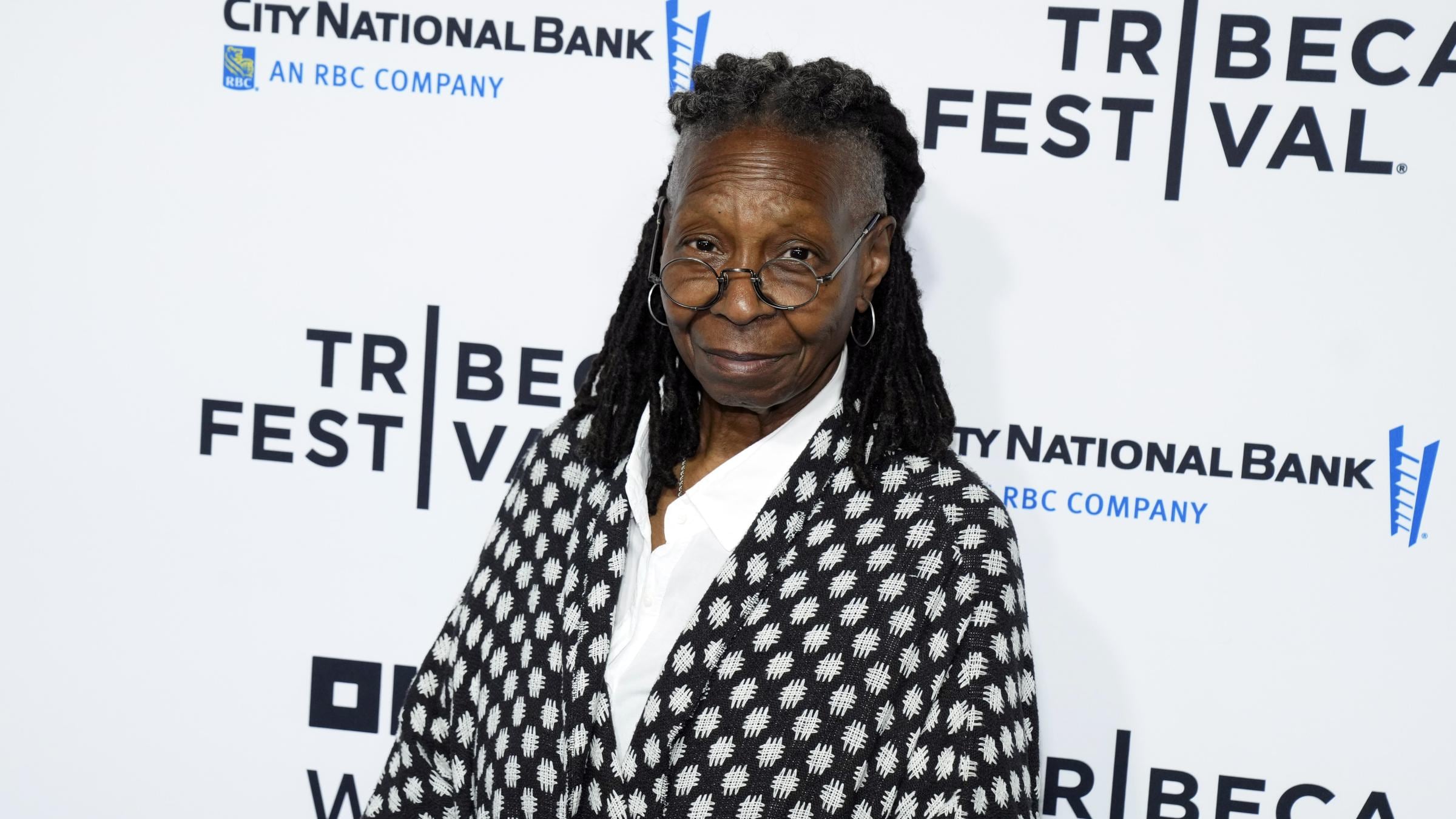 Un posto al sole, quando apparirà Whoopi Goldberg e cosa farà
