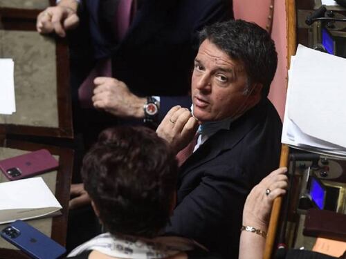 "Da Renzi cambio di linea". La lettera del 100 dirigenti che invoca il congresso