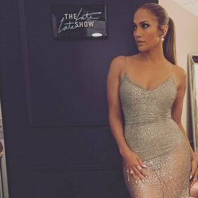 Jennifer Lopez hot in rosa carne 18