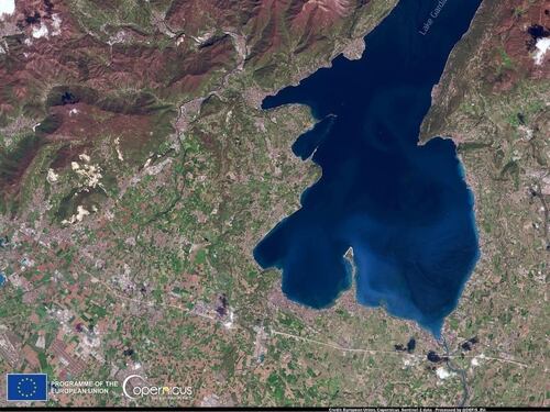 Mai così vuoto da 70 anni: cosa succede al Lago di Garda
