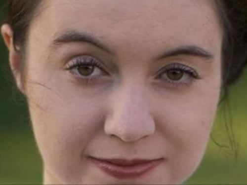 Brexit spoglia il Regno Unito: accademica nuda per protesta