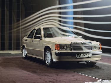 Mercedes-Benz 190E 2.3-16, guarda la gallery 12