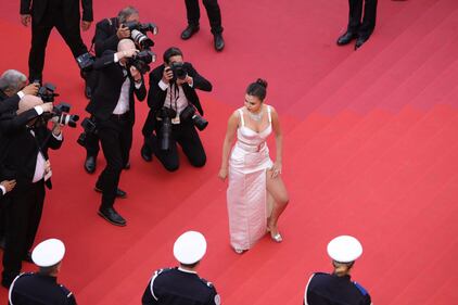 I look di Selena Gomez al Festival di Cannes 12