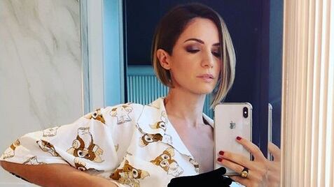 Andrea Delogu mostra la pancera e spiega: "Quello che vedete in tv è una realtà filtrata"