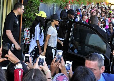 Rihanna perde il sen(n)o 1