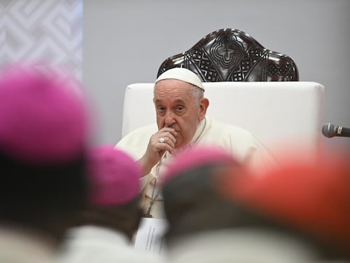 Voci, dubbi e confessioni: la Chiesa si interroga sul pontificato