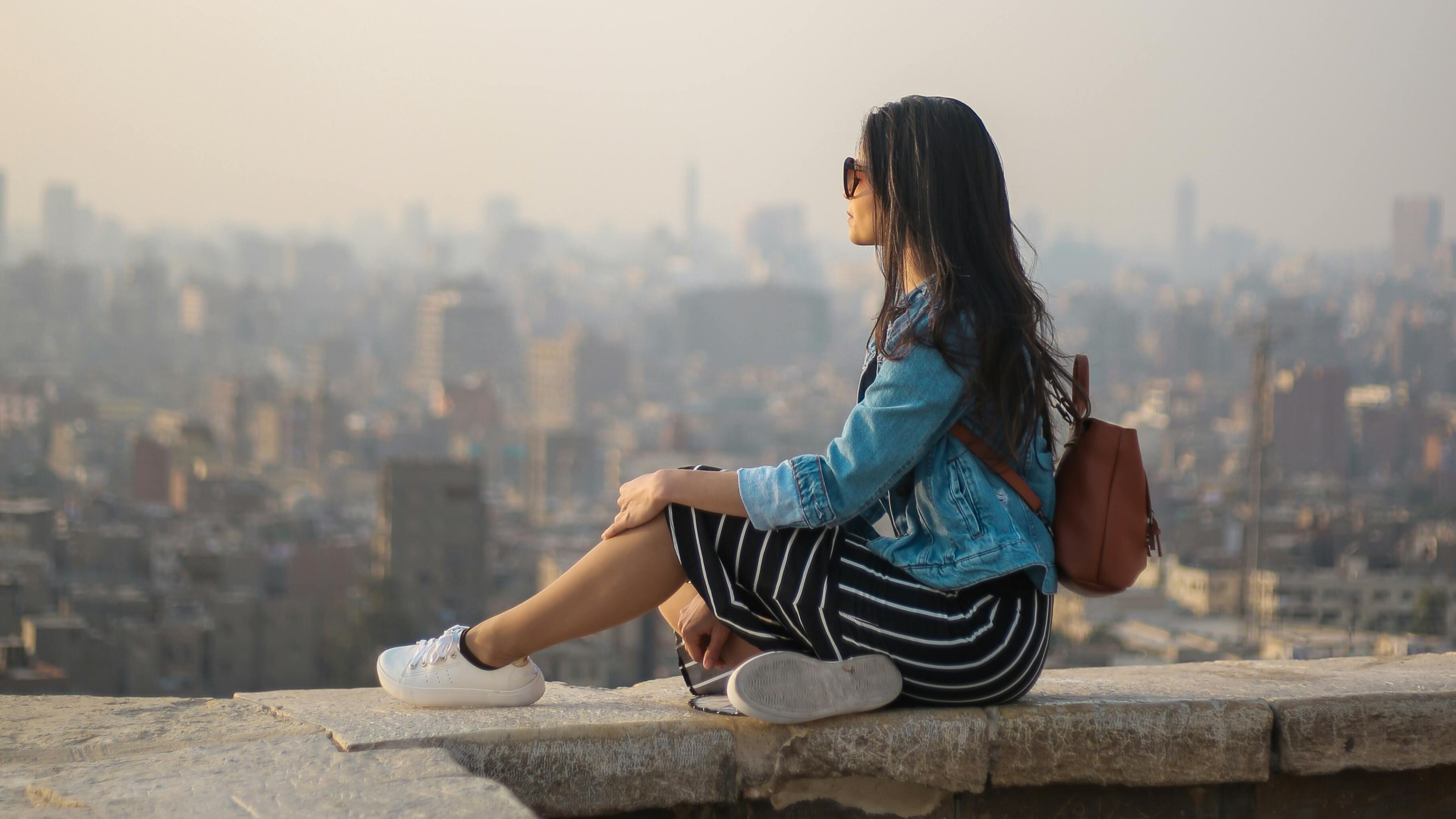 Look estivo da città: 5 capi comodi che non devono mancare al rientro nella city