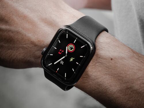 Se hai la febbre te lo dice Apple: le indiscrezioni sul Watch 8