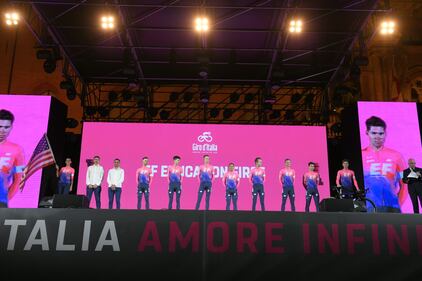 La presentazione delle squadre del Giro d'Italia 9