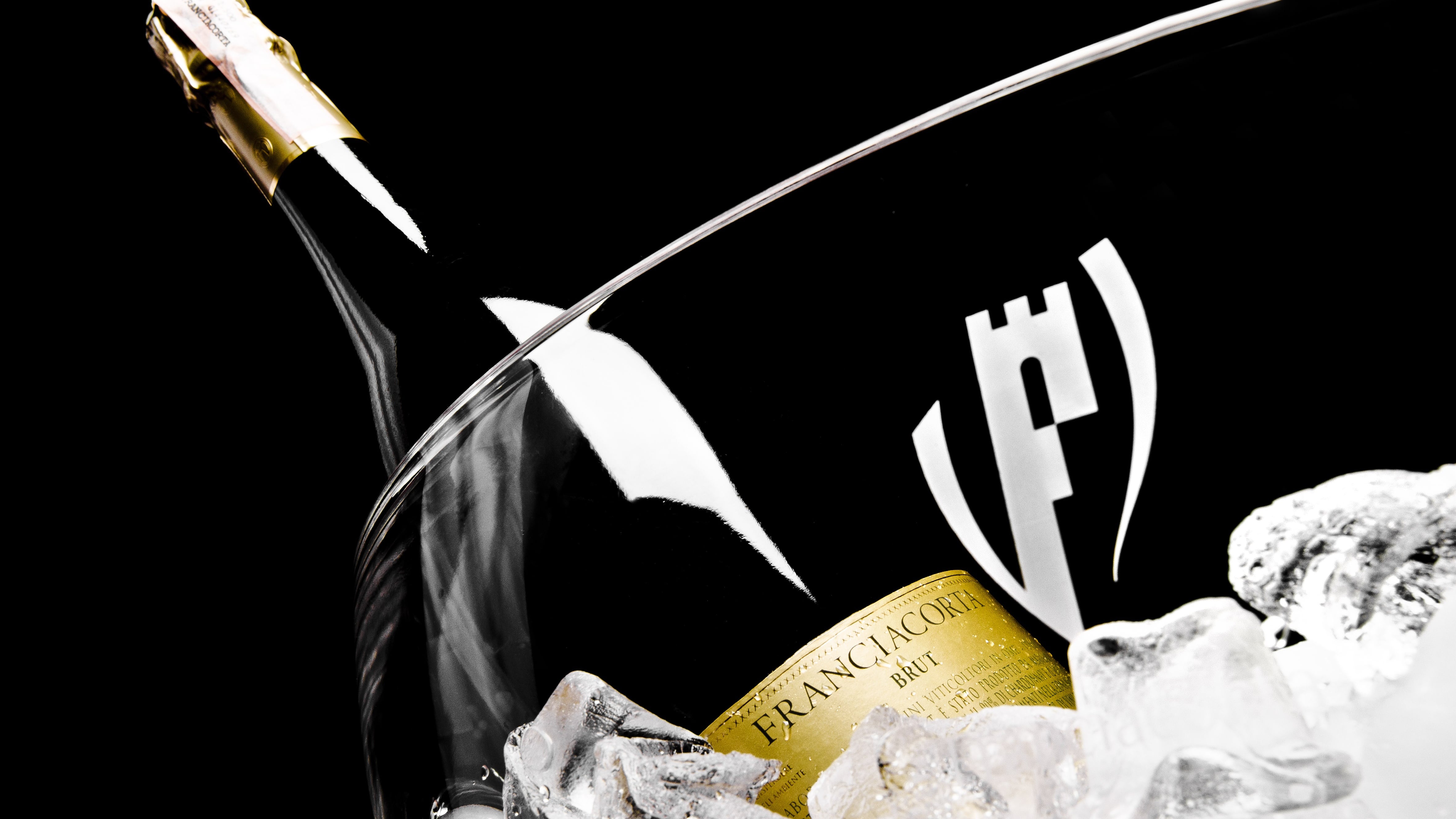 Le bollicine made in Italy: dalla Franciacorta alle cantine di Menfi in Agrigento