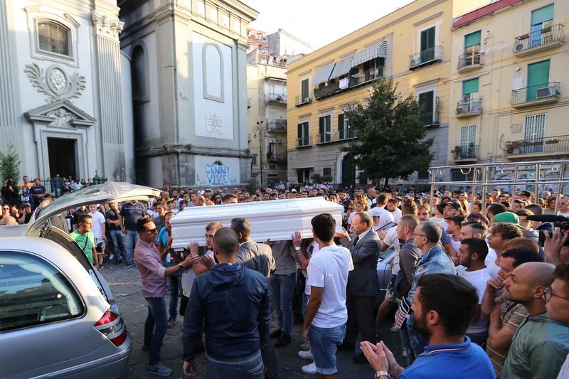 Il rione Sanità ricorda Genny, morto a 17 anni 8