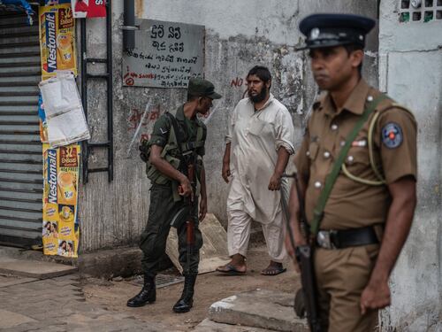Sri Lanka, trovati 15 cadaveri in un covo jihadista