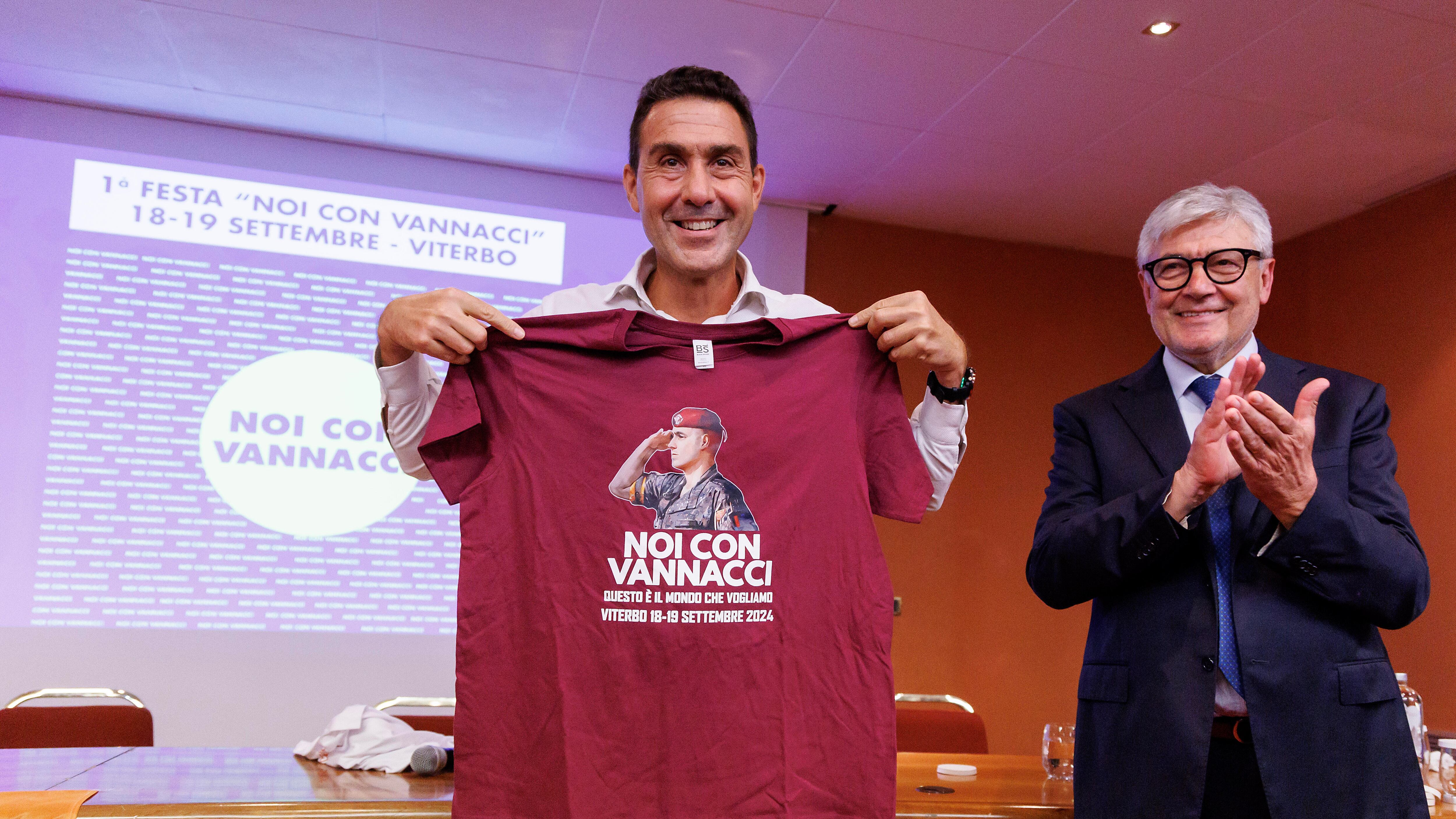 Vannacci: "Il mio partito? Non escludo nulla..."