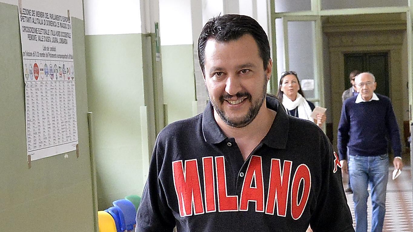 Salvini corteggia Berlusconi Dagli azzurri «no» alla serrata