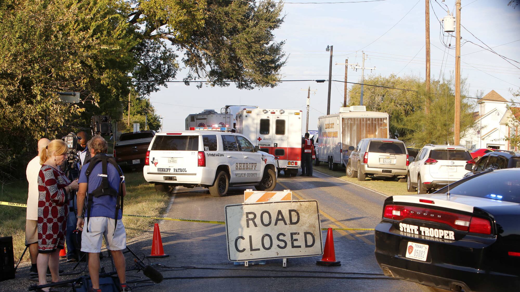 Sparatoria in chiesa in Texas: almeno 27 morti, killer ucciso