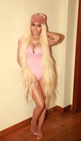 Nicki Minaj topless per Paper Magazine 6