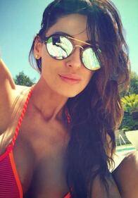 Anna Tatangelo, selfie sexy su Instagram 15