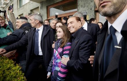 Berlusconi a Napoli: visita nel centro storico 12