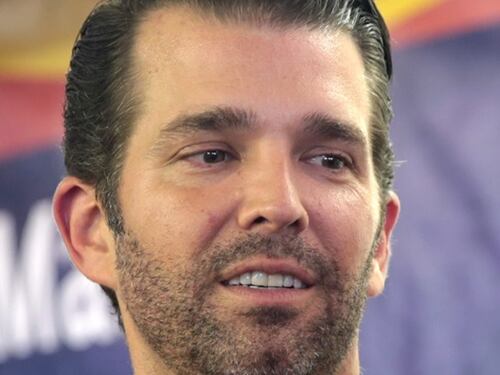 Sex toy, criptovalute e il meme "hot" postato da Trump jr
