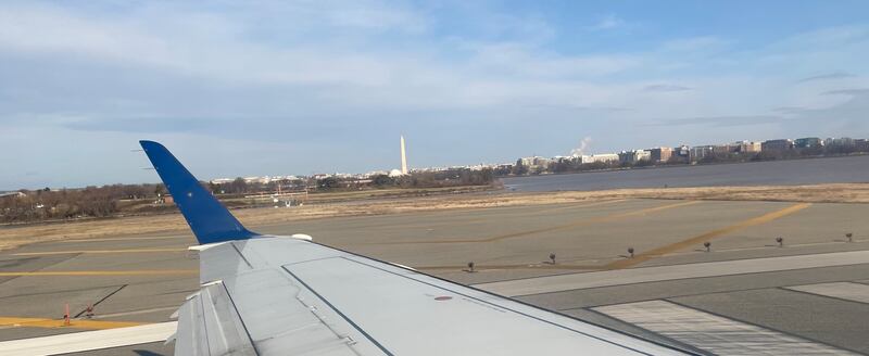 Il Washington Monument visto prima del decollo dall'aeroporto Reagan. Foto di Tiziano Bernard