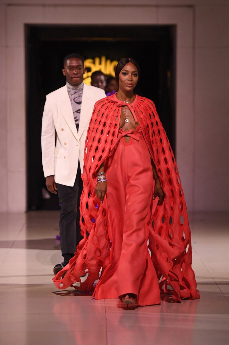 Naomi Campbell alla London Fashion Week: foto 9