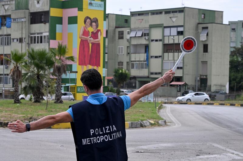 Operazione "Alto impatto": 400 agenti dispiegati in un blitz a Caivano 2