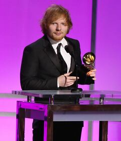 Grammy 2016: è di Ed Sheeran la canzone dell'anno. Foto 3