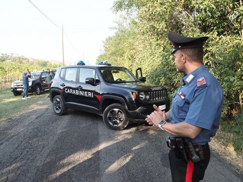 Non indagate il carabiniere, ladro querela il derubato e Jj4: quindi, oggi...
