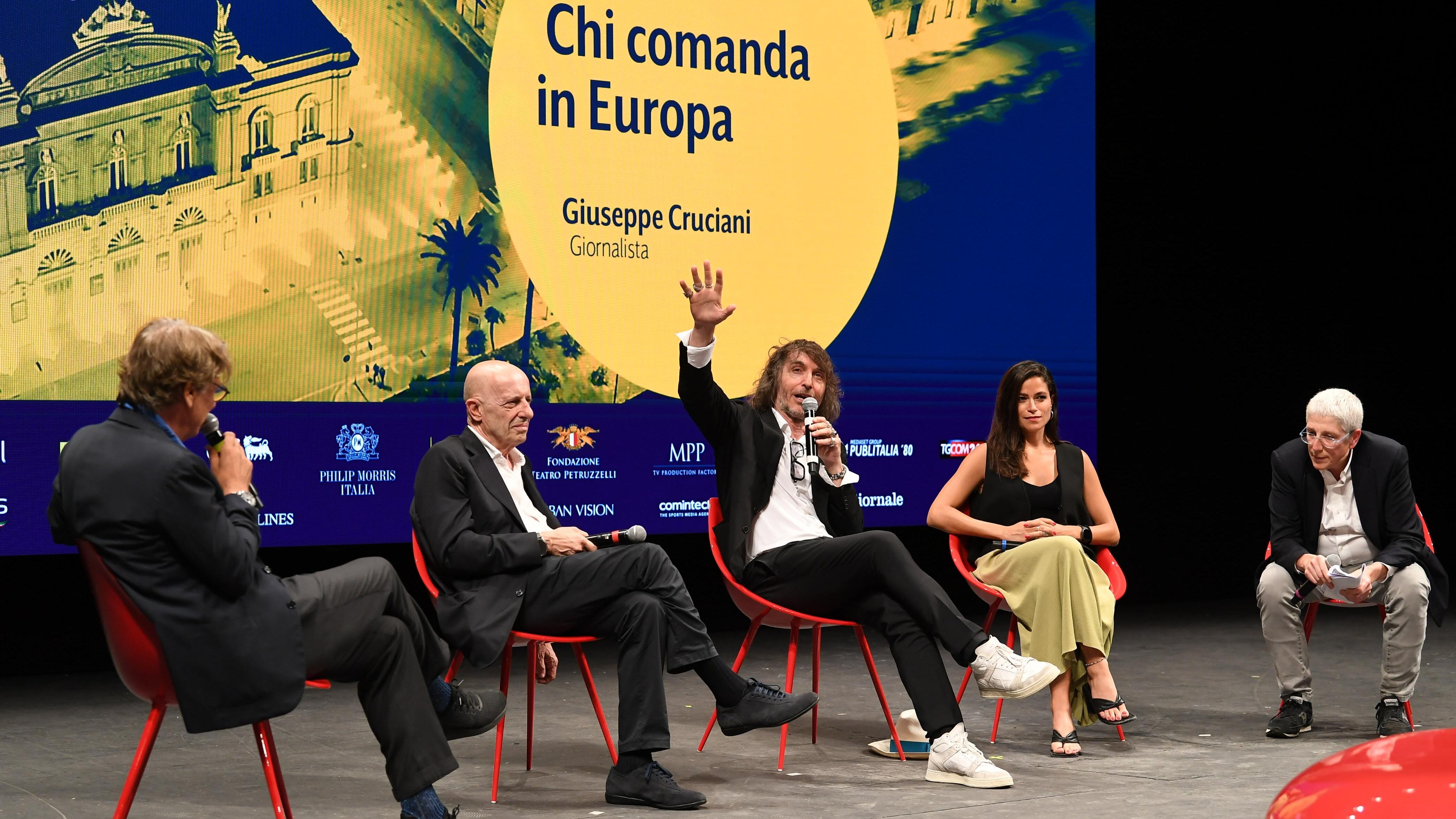Chi comanda in Europa? Con Sallusti, Giordano e Porro - LIVE