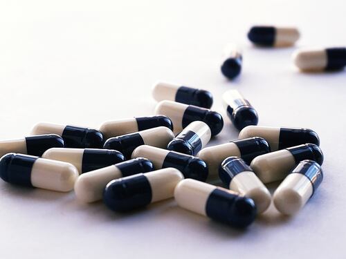 Cinque milioni di morti per la resistenza agli antibiotici: i rischi dell'abuso di farmaci