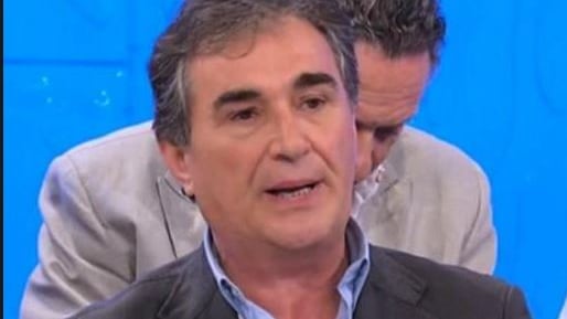 Maria De Filippi furiosa: Gianbattista cacciato dal trono over