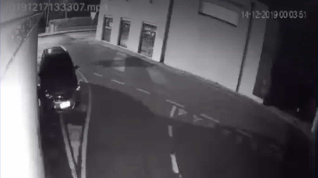 Spari e atti vandalici a Treviso: presa di mira una macelleria islamica
