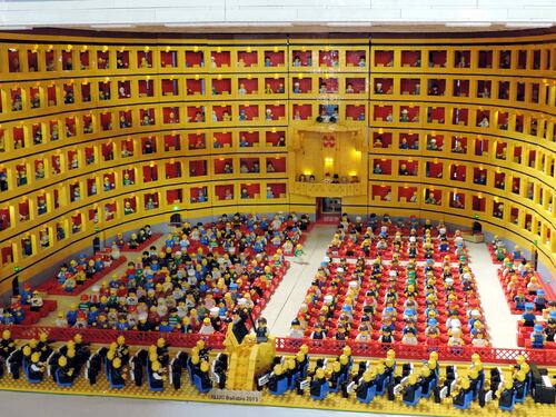 La Scala diventa Lego: 30mila mattoncini per il mini teatro