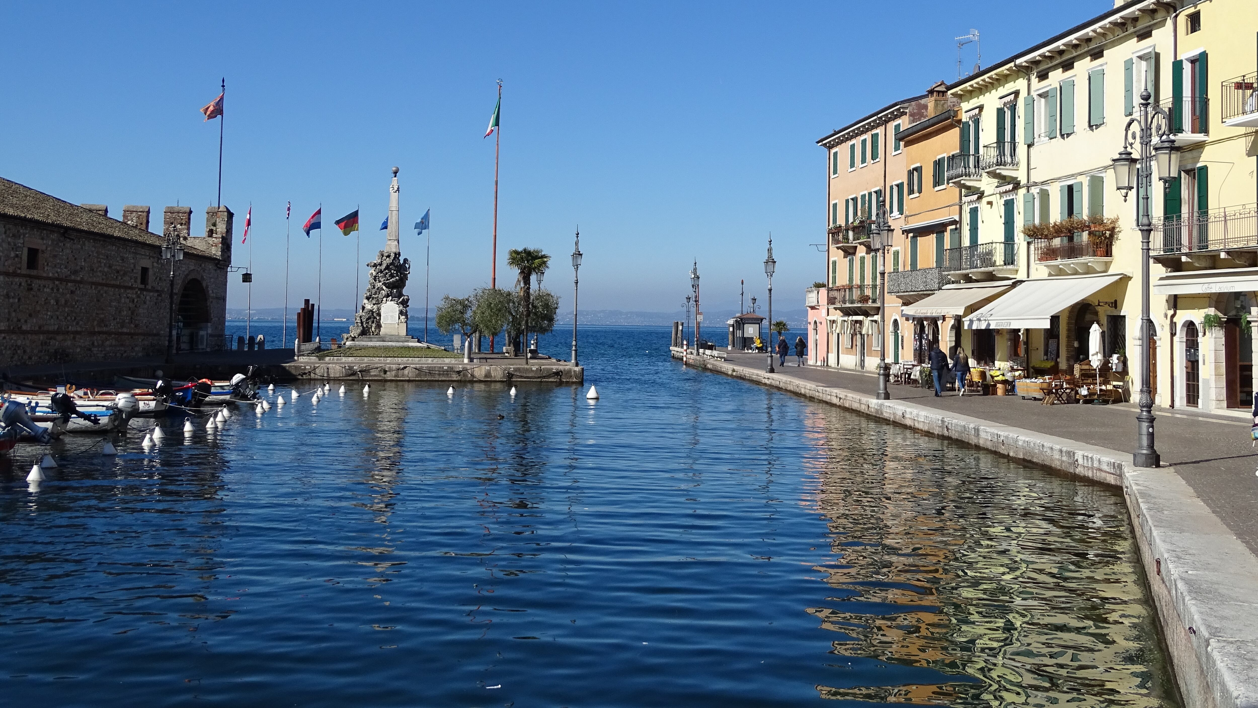 Le streghe, il temporale e il gatto. Lazise nella leggenda